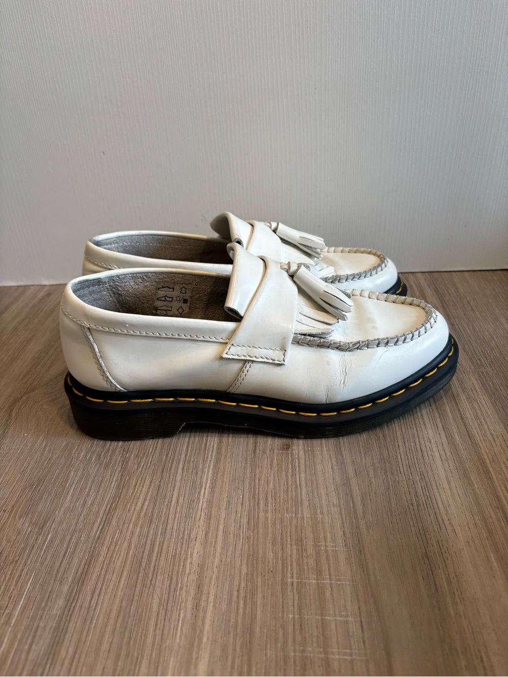 Dr Martens Adrian YS Tassel Shoes Size Mens 7 Womens 8 White Smooth Leather Doc